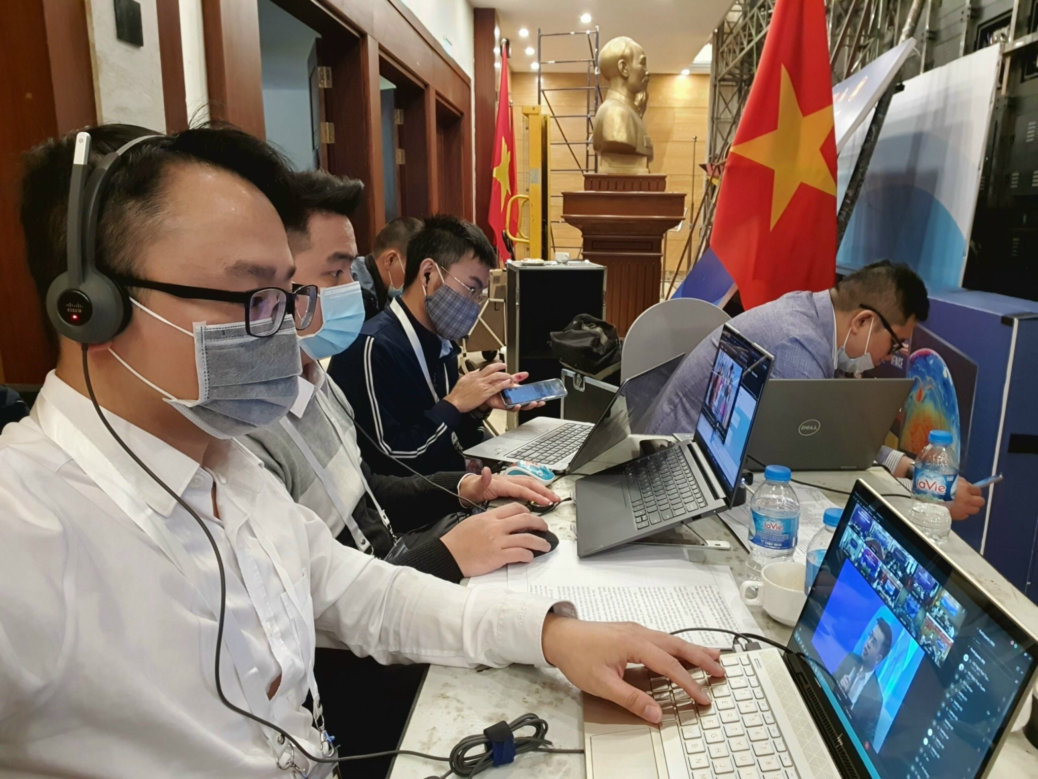 Ademax cung cấp và vận hành giải pháp Hội nghị trực tuyến cho “Diễn đàn Kinh tế Việt Nam 2021: Phục hồi và Phát triển bền vững”