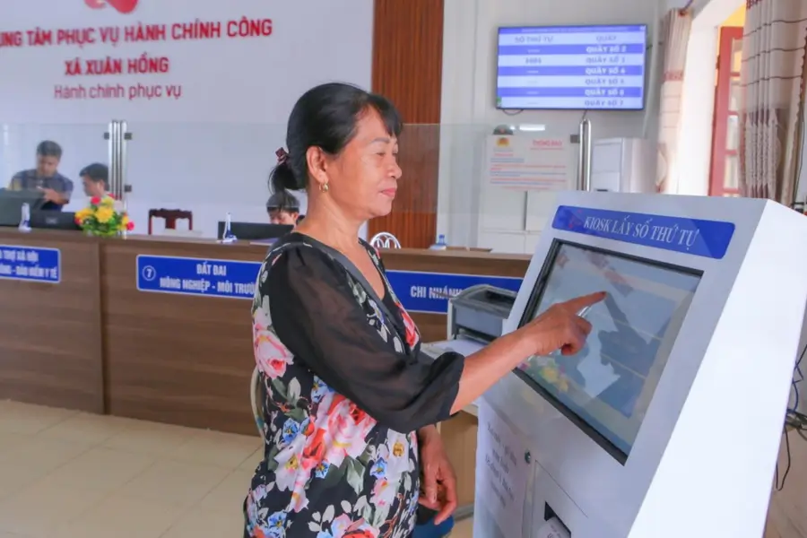 Người dân được ứng dụng các giải pháp công nghệ giúp tiết kiệm thời gian và công sức trong quá trình xử lý các nhu cầu tại Phường/Xã