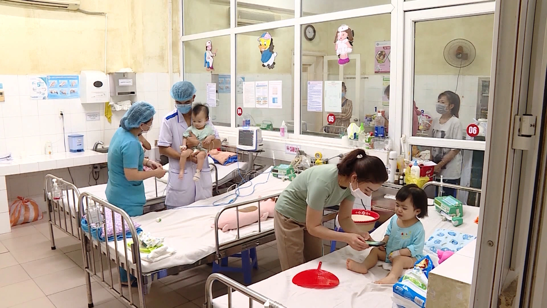 Việc trang bị giải pháp Telemedicine giúp tăng khả năng tiếp cận dịch vụ y tế, góp phần đảm bảo sự công bằng trong chăm sóc sức khỏe cho người dân tại các phường, xã, đặc biệt ở những địa bàn miền núi và khu vực còn nhiều khó khăn.