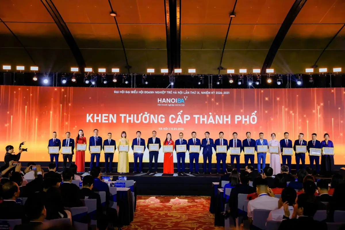 Ademax vinh dự thuộc Top 20 doanh nghiệp nhận bằng khen cấp thành phố