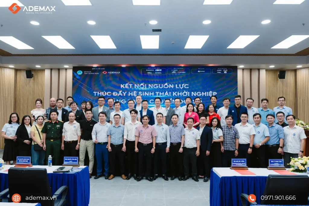 Nhìn lại sự kiện chuyển đổi số tại Quảng Ngãi qua 4 con số: 200+ khách mời, 15 thương hiệu, 8 khu vực demo và 19 giải pháp công nghệ.