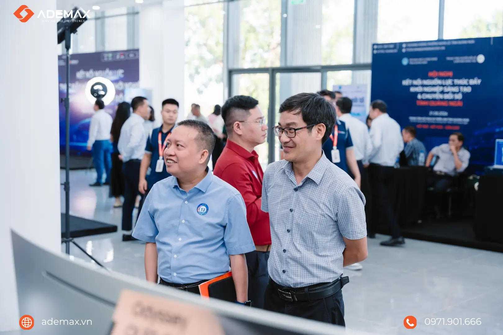 Nhìn lại sự kiện chuyển đổi số tại Quảng Ngãi qua 4 con số: 200+ khách mời, 15 thương hiệu, 8 khu vực demo và 19 giải pháp công nghệ.